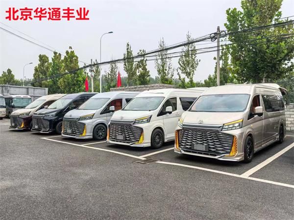 田海狮7座带卫生间商旅版房车不朽情缘平台北京丰田4s店丰(图2) 田海狮7座带卫生间商旅版房车不朽情缘平台北京丰田4s店丰(图2)